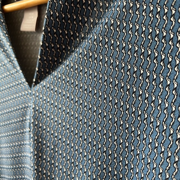 Navy and white collarless blouse. - Picture 2 of 2